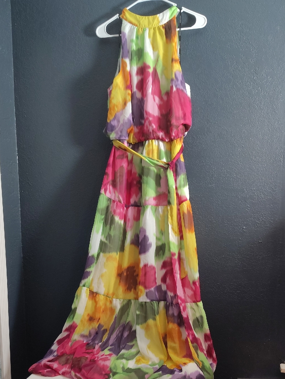 Donna Ricco Colorful Floral High Neck Line Sleeveless Elegant Tiered Dress
